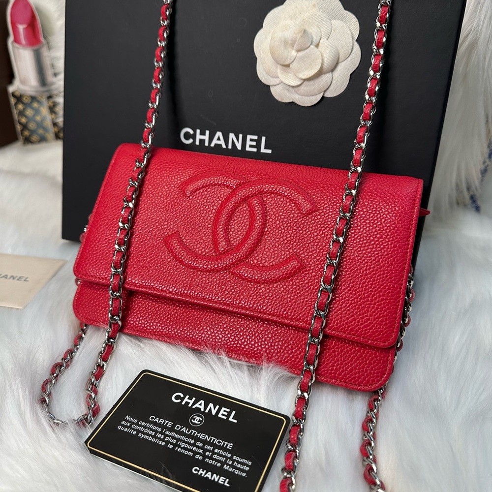 Chanel Caviar Leather Small Flap Bag with Chain - Picture 5 of 17